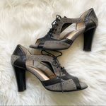 Taryn Rose  Vintage Style Leather and Suede Oxford Heels Black and Taupe/Grey 37 Photo 7