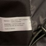 Oiselle Katron Quilted Removable Hooded Jacket Small S Thumbholes Photo 15