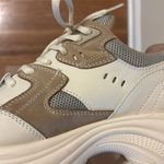 Cushionaire Strike Chunky Cream and Tan Sneakers Size 9 Photo 6