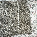 Banana Republic  high rise drapey paperbag floral pull on shorts size XL Photo 6