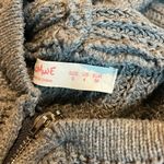 Romwe  cropped distressed hooded sweater Photo 4