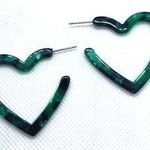 Green Stone Heart Fashion Earrings Photo 0