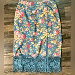 Free People  Floral Pencil‎ Skirt w Lace Trim Photo 0