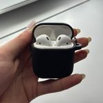 Apple AirPods Photo 0