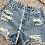 American Eagle Women’s Comfort Stretch Waistband Curvy Mom Shorts Distressed 6 Photo 12