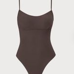 BERLOOK Coffee Ribbed Cross Back One Photo 6