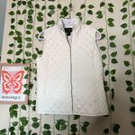 Ann Taylor Women’s  White Puffer Best Size Medium Photo 1