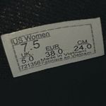 Vans  off the wall black leather slip on shoes sneakers women’s 7.5 new Photo 2