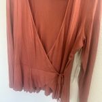 Leith Wrap Surplice Long Sleeve V-Neck Top in Cedar Coral Size Large Photo 4