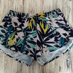 Old Navy Active Shorts Photo 0