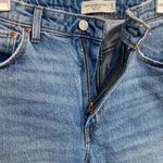 Abercrombie & Fitch  Curve Love 80s Mom High Rise Distressed Jeans Size 4Short/27 Photo 3