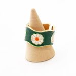 Green Enamel Flower Ring Size 8 Photo 1