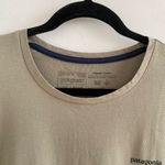 Patagonia  Women's P-6 Mission Short Sleeve Tee in Garden Green Size Medium Photo 3