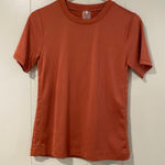 CALIA by Carrie Underwood Ribbed Tee Medium – Rust Terracotta Short Sleeve Top Photo 0