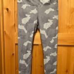 Yogalicious Camo Leggings Photo 0