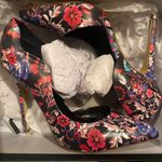 Bebe BNWT  Farnaz heels. Never worn, super cute floral print size 8.5 Photo 4