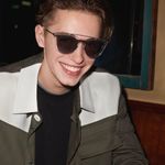 Valentino Garavani NIB Valentino Glamgloss women’s square metal pink Mirrored shield sunglasses Photo 4