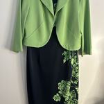 Maya Brooke drenes women’s elegant 2 pieces. Used excellent condition. Size 12. Green Photo 0