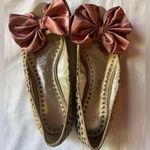 Libby Edelman Elegant Bow Ballet Flats in Tan and Pink Size 7.5 Photo 3