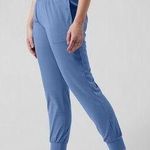 Athleta Salutation Joggers Photo 0