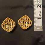 Vintage gold tone open weave pierced earrings in original box no brand EVC Photo 5