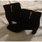 J. McLaughlin  Women’s Gloria Black Suede Ankle Boots Size 9 Photo 2