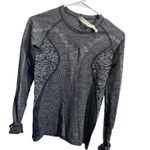Lululemon  Athletic Long Sleeve Shirt Size 4 Black/Gray Pattern Photo 1