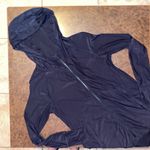 Black performance hoodie with zipped pockets Size undefined Photo 5