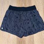 Vuori  Blue Clementine Speckled Running Shorts - Size XS Photo 2