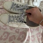 Shu shop shoes White Size 9 Photo 2