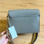 Tory Burch ROBINSON CONVERTIBLE
SHOULDER BAG Photo 8