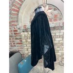 Cape velvet black wrap Photo 3