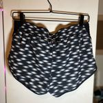 Nike  Pro Black & White Shots Small EUC Photo 3