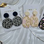 Set of Four Stylish Fashion Earrings, floral prints & leopard print Photo 1