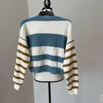 Lumière Lumiere crop sweater cuddly soft in a size medium Photo 7