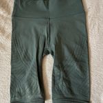 Lululemon Reveal Short Digital Rain Photo 1