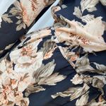 Lulu’s floral print romper Size XS Photo 7