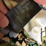 H & M Bright floral feminine top Photo 2