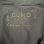 cupio  Polished Olive Green V-Neck Top Women’s Large Short Sleeve Tee Photo 2