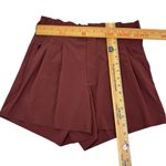Athleta Women’s Canyon Brown City Short Size 6 | High-Rise Pleated Utility Short Photo 4