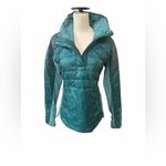 Lululemon Down for a run Women's Teal Quilted Jacket size 8 Photo 2