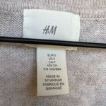 H&M  3/4 sleeve v-neck sweater Size Small Beige Photo 3