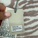 Barefoot Dreams  CozyChic Ultra Lite Ocean Breeze Poncho‎ Womens Rose Animal Photo 3