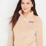 Vineyard Vines The Shep Shirt Sherpa 1/4 Zip Pullover in Light Brown Size Medium Photo 0