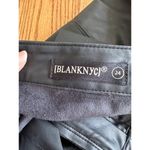 BLANK NYC Blankly NYC Womens Black Faux Leather Flare Shorts In Stunner Move Size 24 Photo 3