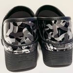 Dansko LT Pro Twisty Patent Leather Photo 2