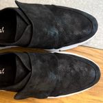 Vaneli Black Suede Oberon Snakeskin Detail Sneakers Size 10.5 Photo 6