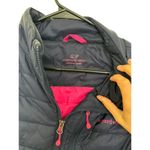 Vineyard Vines  Womens Mountain Weekend Puffer Vest Navy Pink Zip Size Small Photo 2