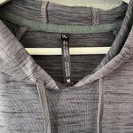 Kuhl Womens  Sweatshirt Size Medium Gray Hiking Lightweight Photo 4