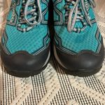 Columbia  Omni Tech Hiking Shoes Photo 2